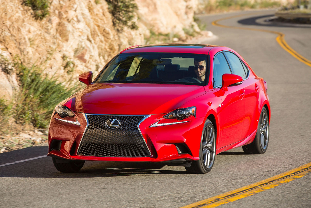 2016_Lexus_IS_200t_F_SPORT_012