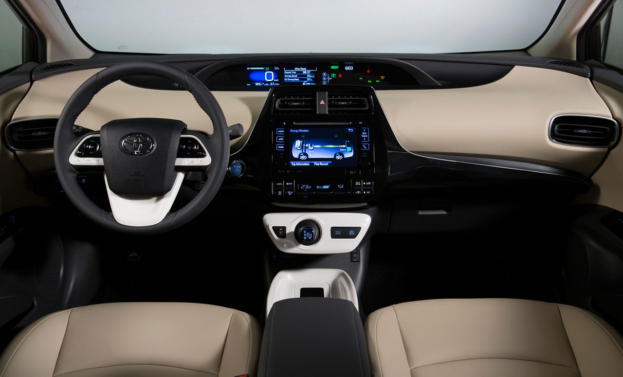 2016-2017 Toyota Prius Technology 13