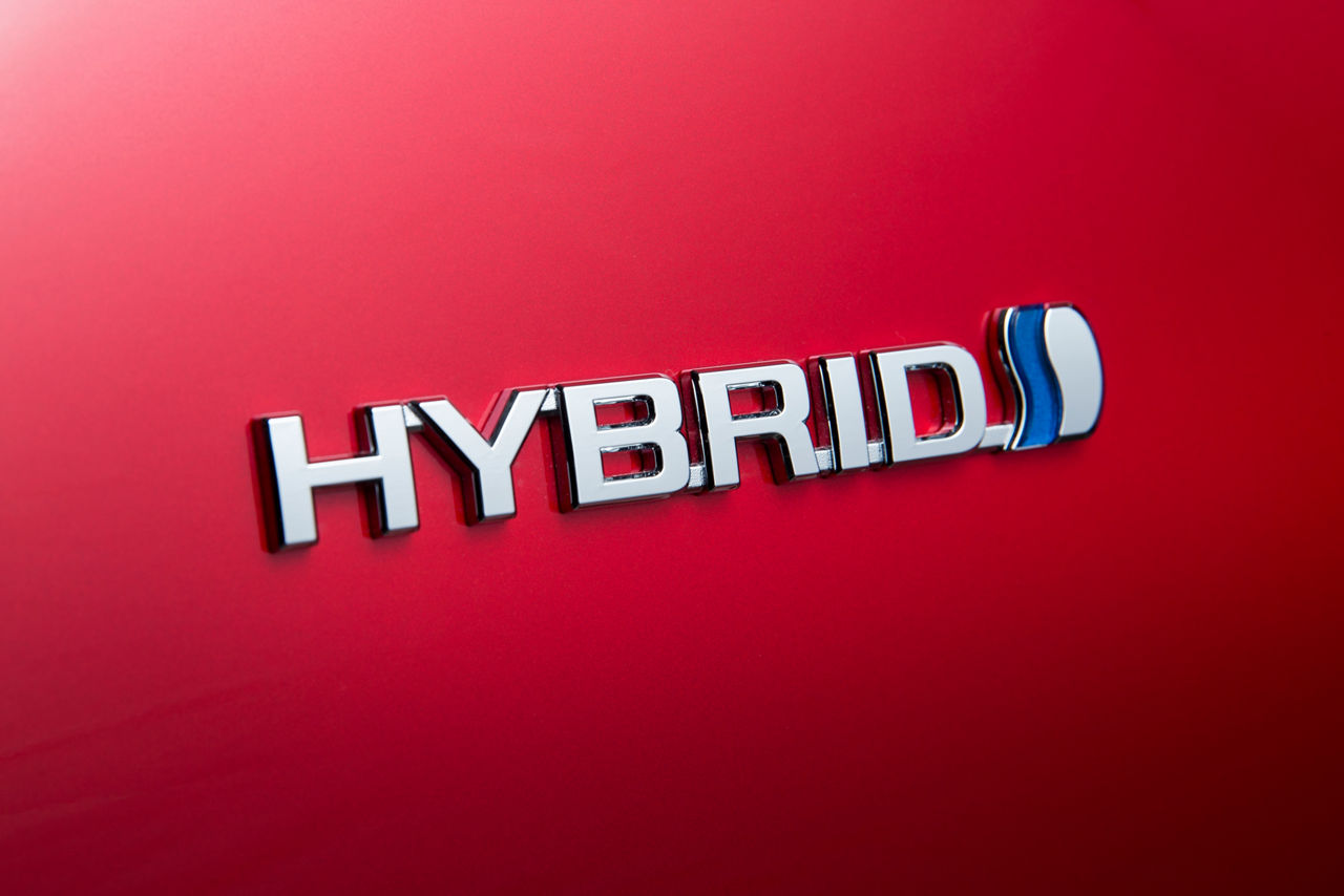 2016-2017 Toyota Prius Technology 8