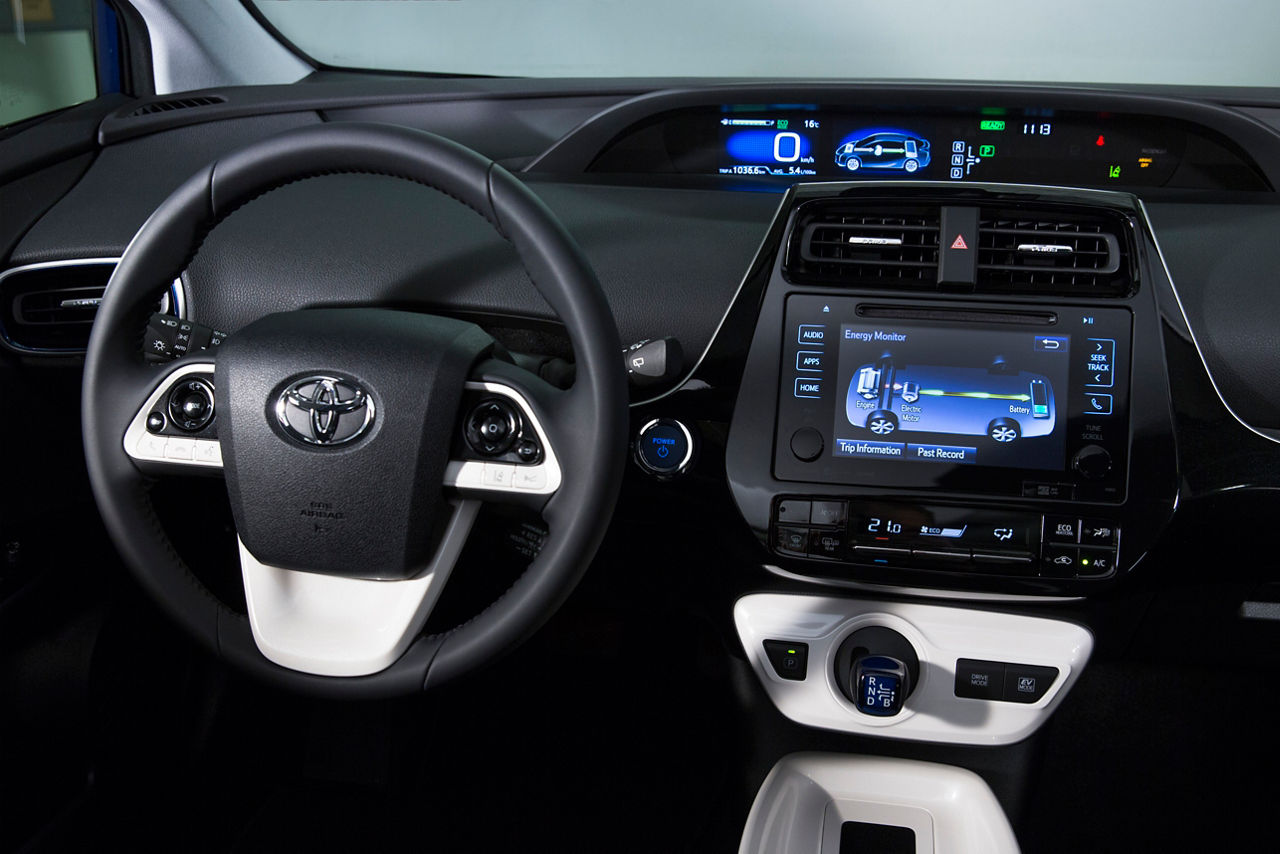 2016-2017 Toyota Prius Touring 18