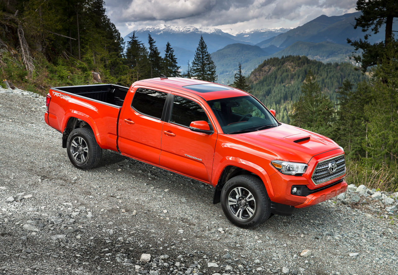 2016_Toyota_Tacoma-13