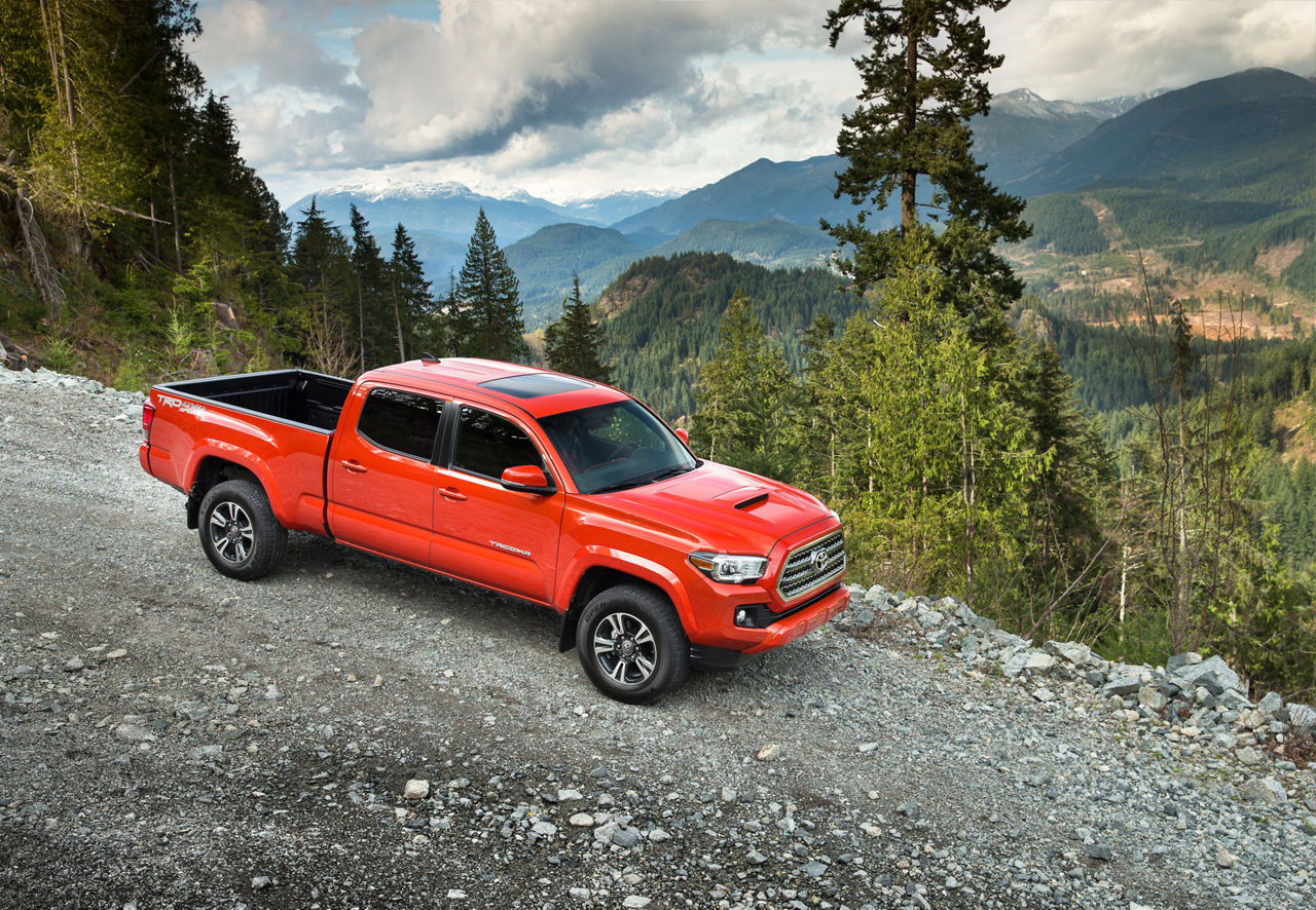 2016_Toyota_Tacoma-14