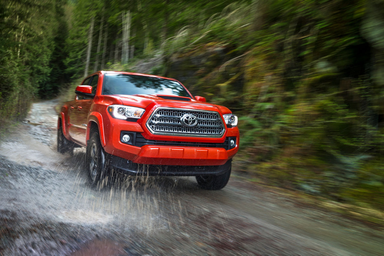 2016_Toyota_Tacoma-9