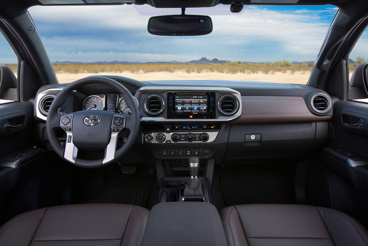 2016_Toyota_Tacoma_Limited_003