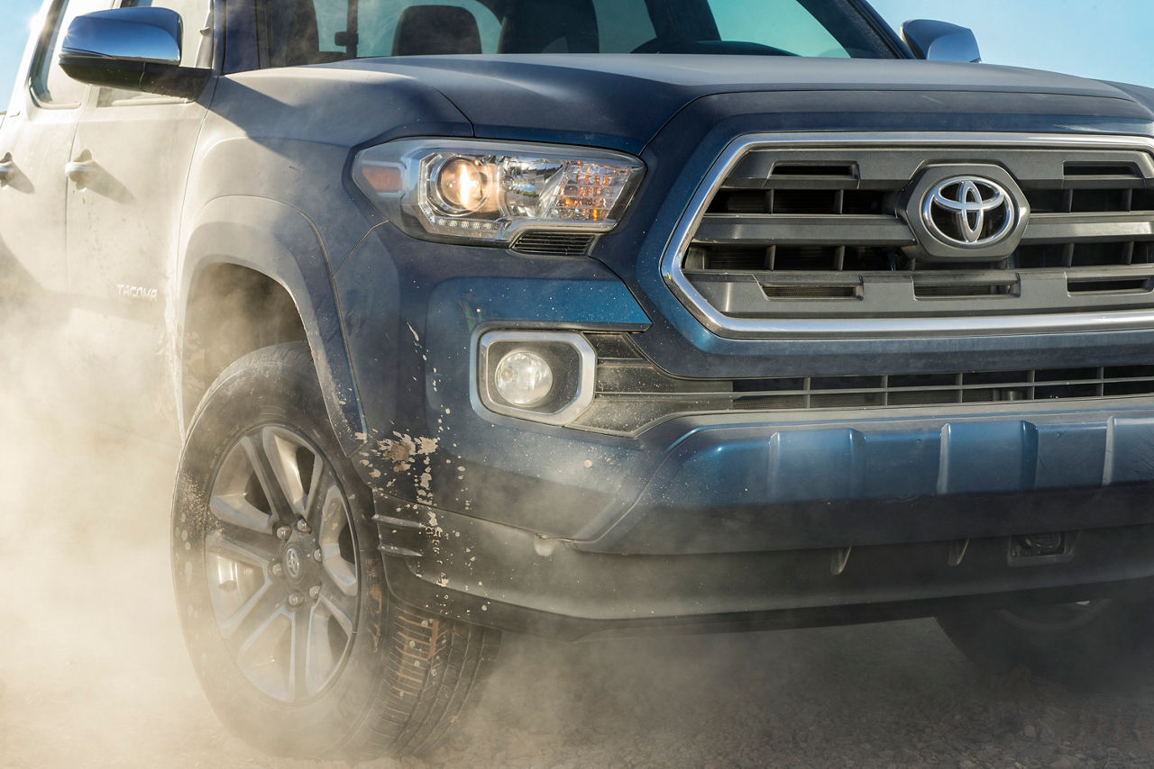 2016_Toyota_Tacoma_Limited_019