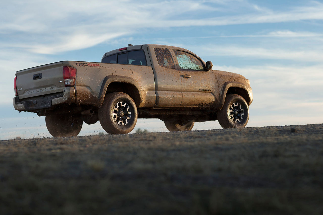 2016_Toyota_Tacoma_TRD_OffRoad_014