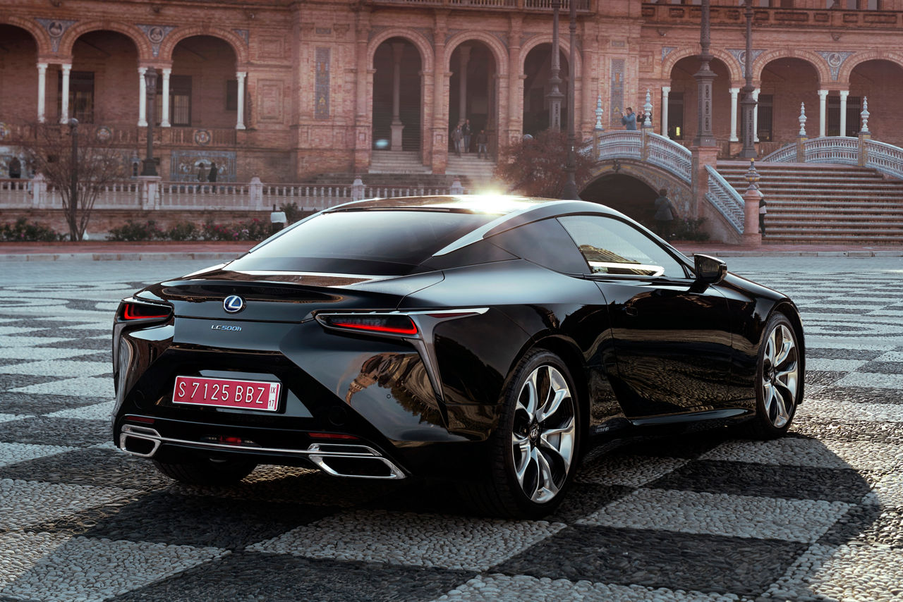 2017 Lexus LC 500h