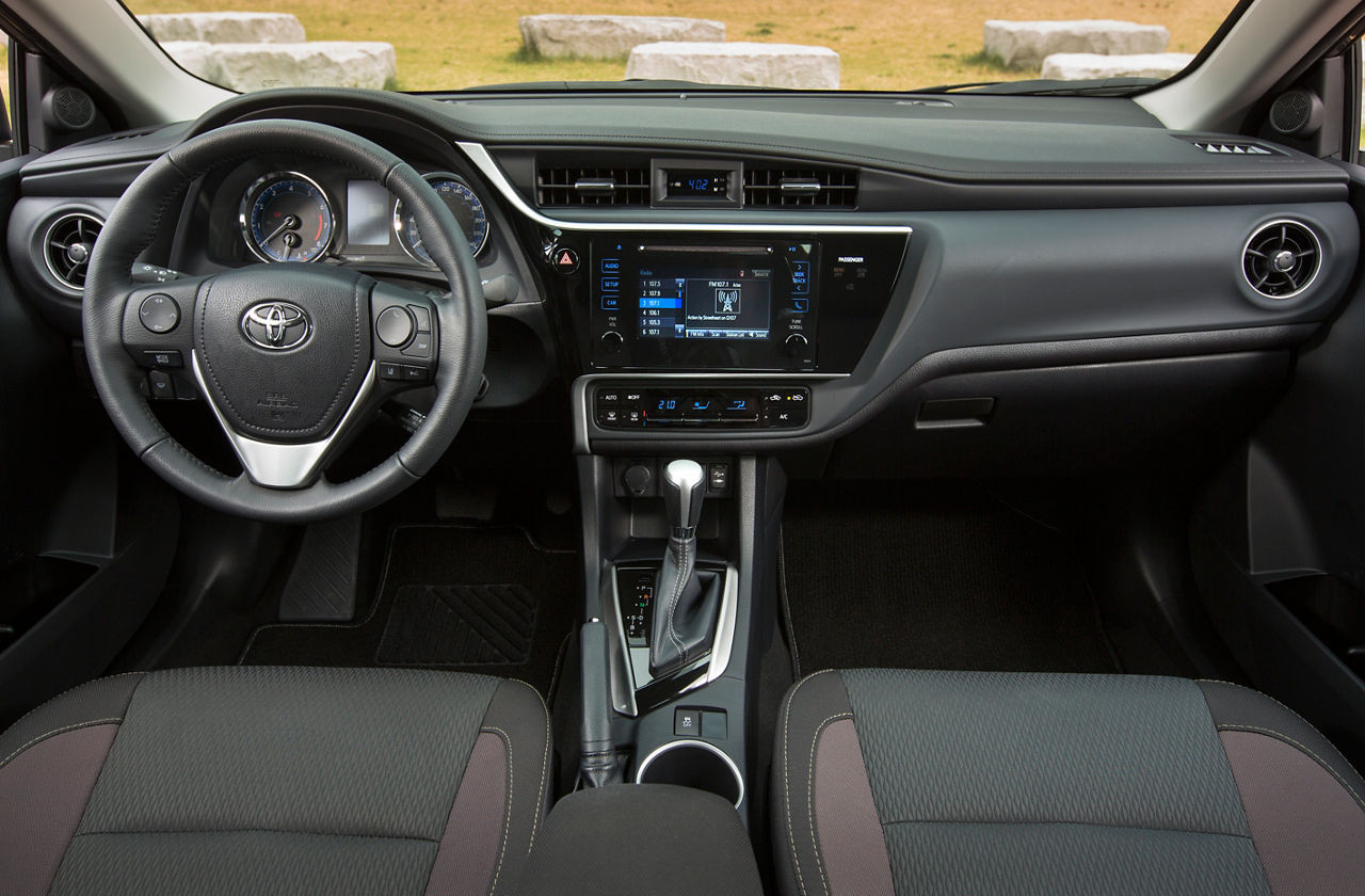 2017 Toyota Corolla LE - 021