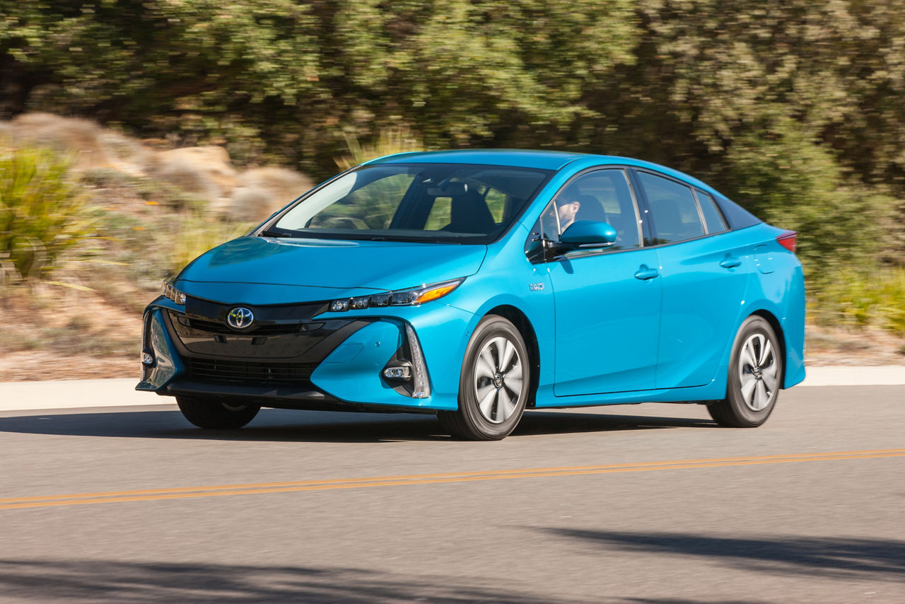 2017 Toyota Prius Prime Advanced 003