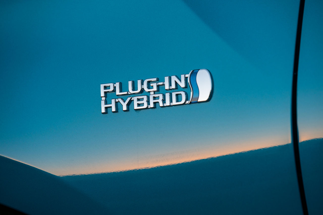 2017 Toyota Prius Prime Advanced 015