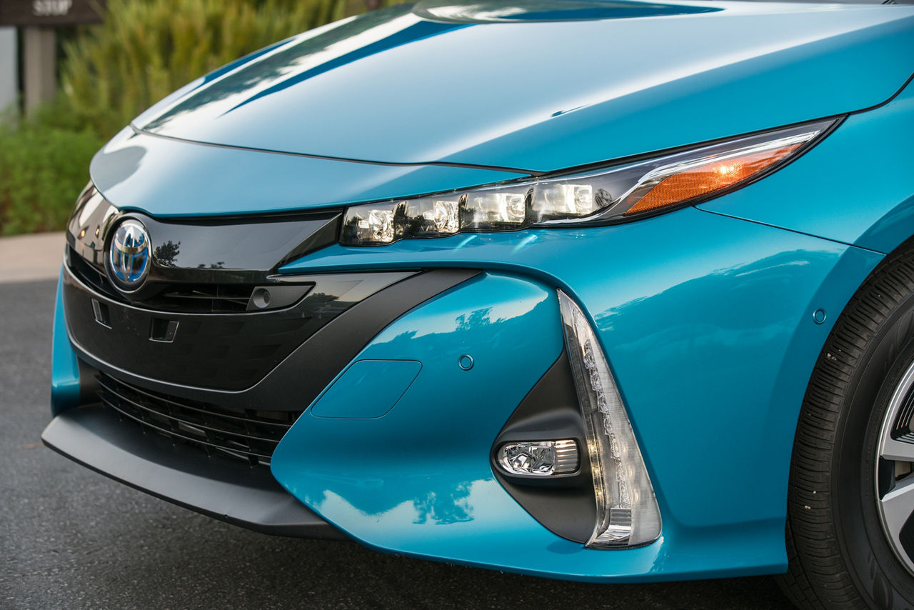 2017 Toyota Prius Prime Advanced 017