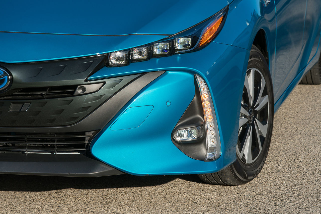 2017 Toyota Prius Prime Advanced 019