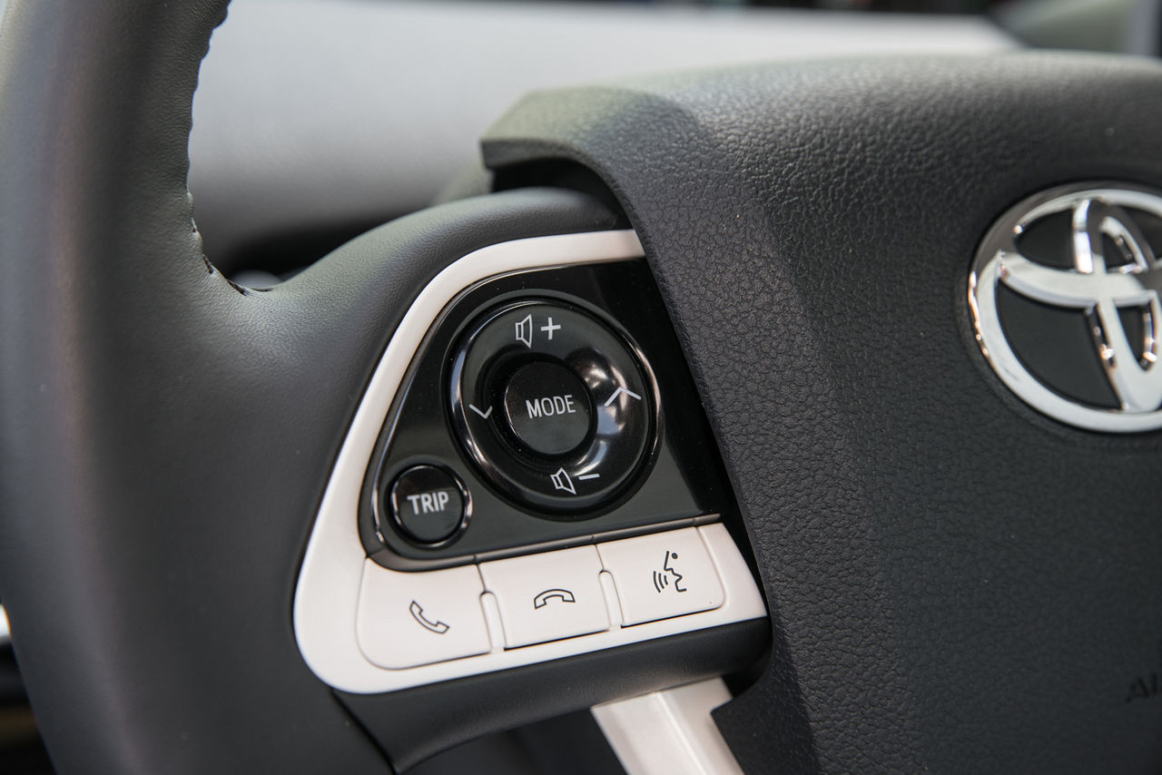 2017 Toyota Prius Prime Advanced 024