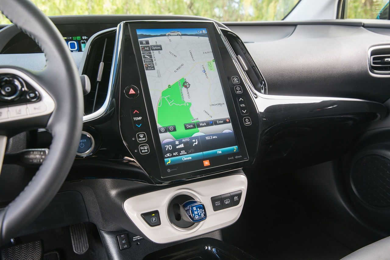 2017 Toyota Prius Prime Advanced 025