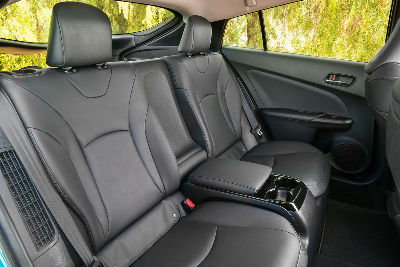 2017 Toyota Prius Prime Advanced 031