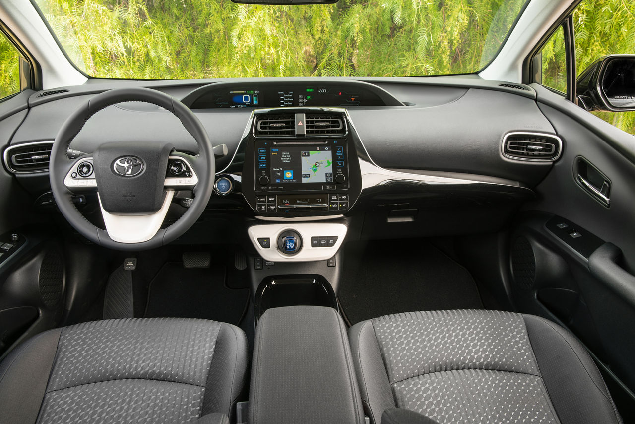 2017 Toyota Prius Prime Plus 006