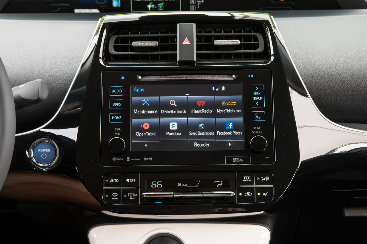 2017 Toyota Prius Prime Plus 008