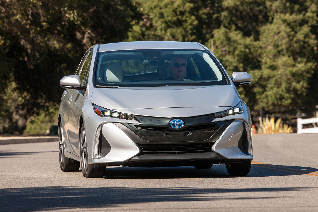 2017 Toyota Prius Prime Premium 005