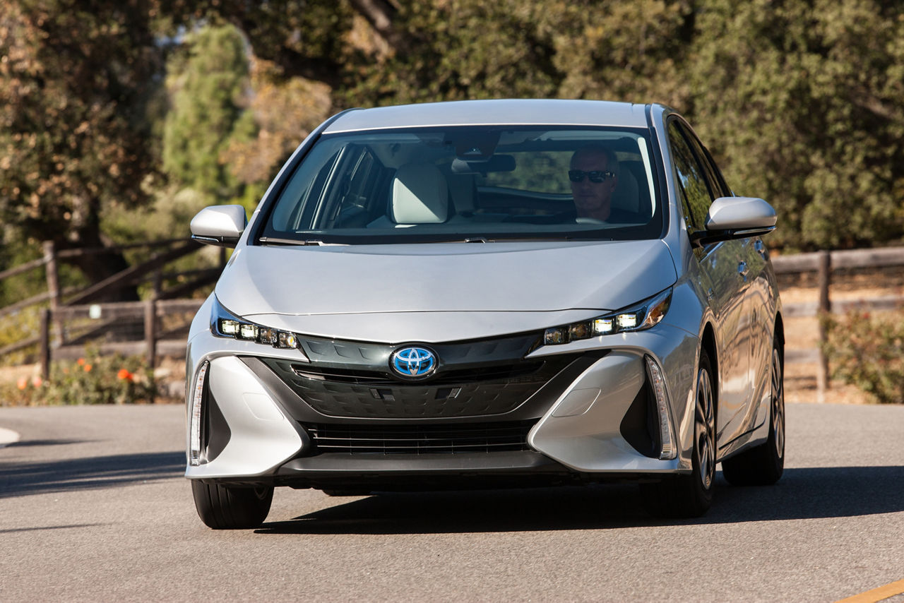 2017 Toyota Prius Prime Premium 006