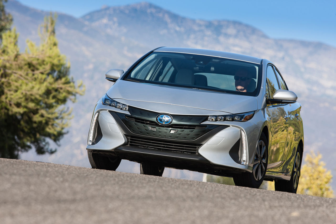 2017 Toyota Prius Prime Premium 009
