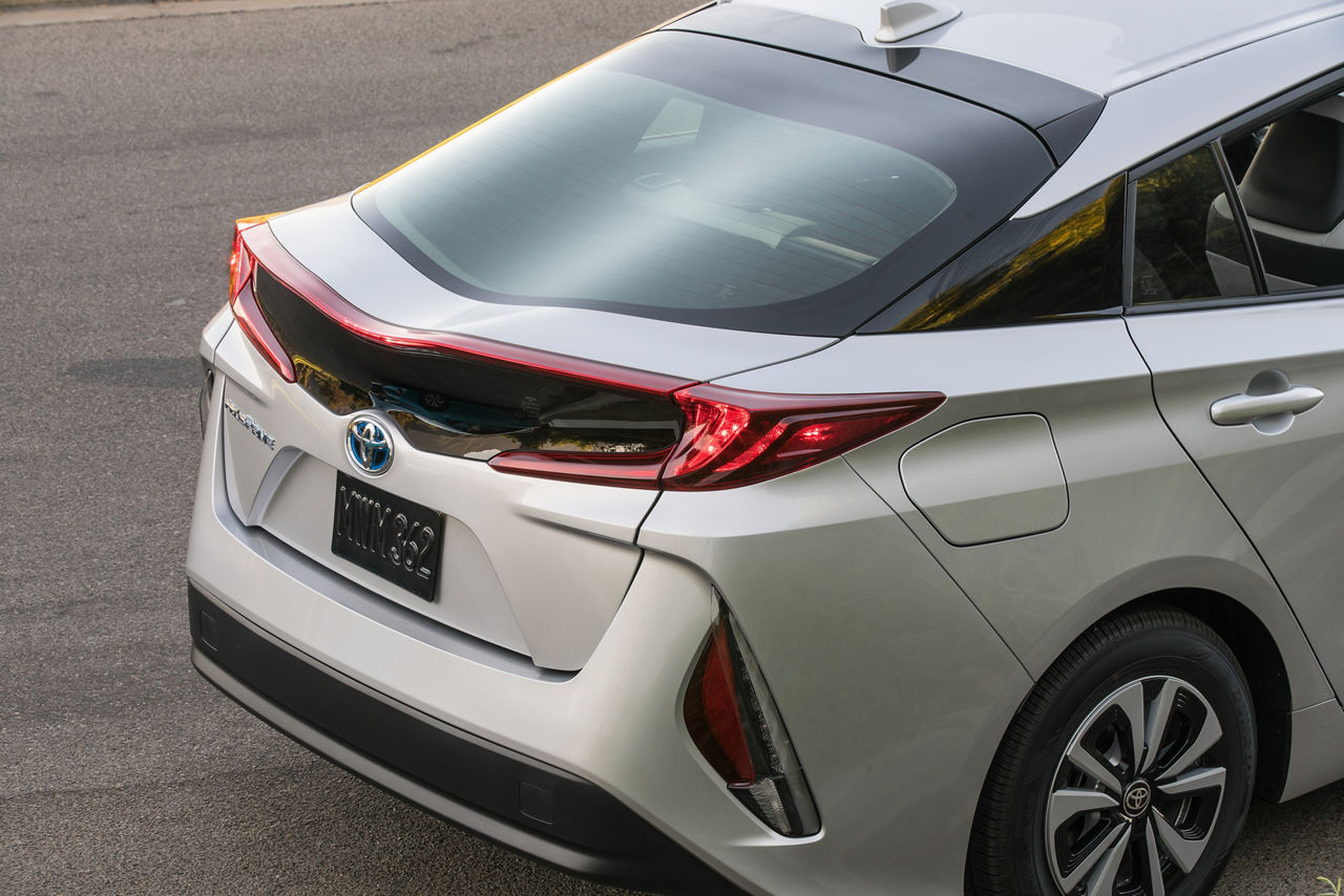 2017 Toyota Prius Prime Premium 022