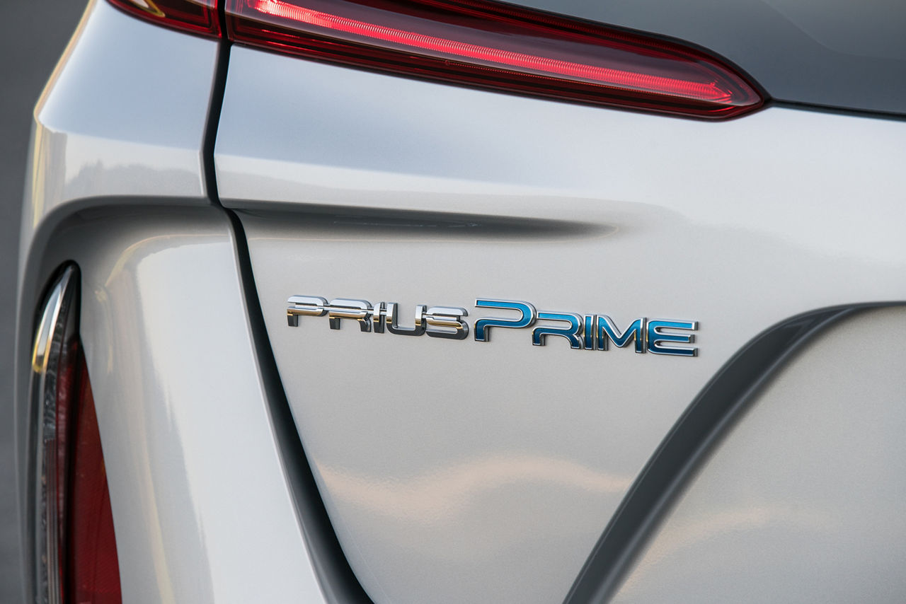2017 Toyota Prius Prime Premium 023