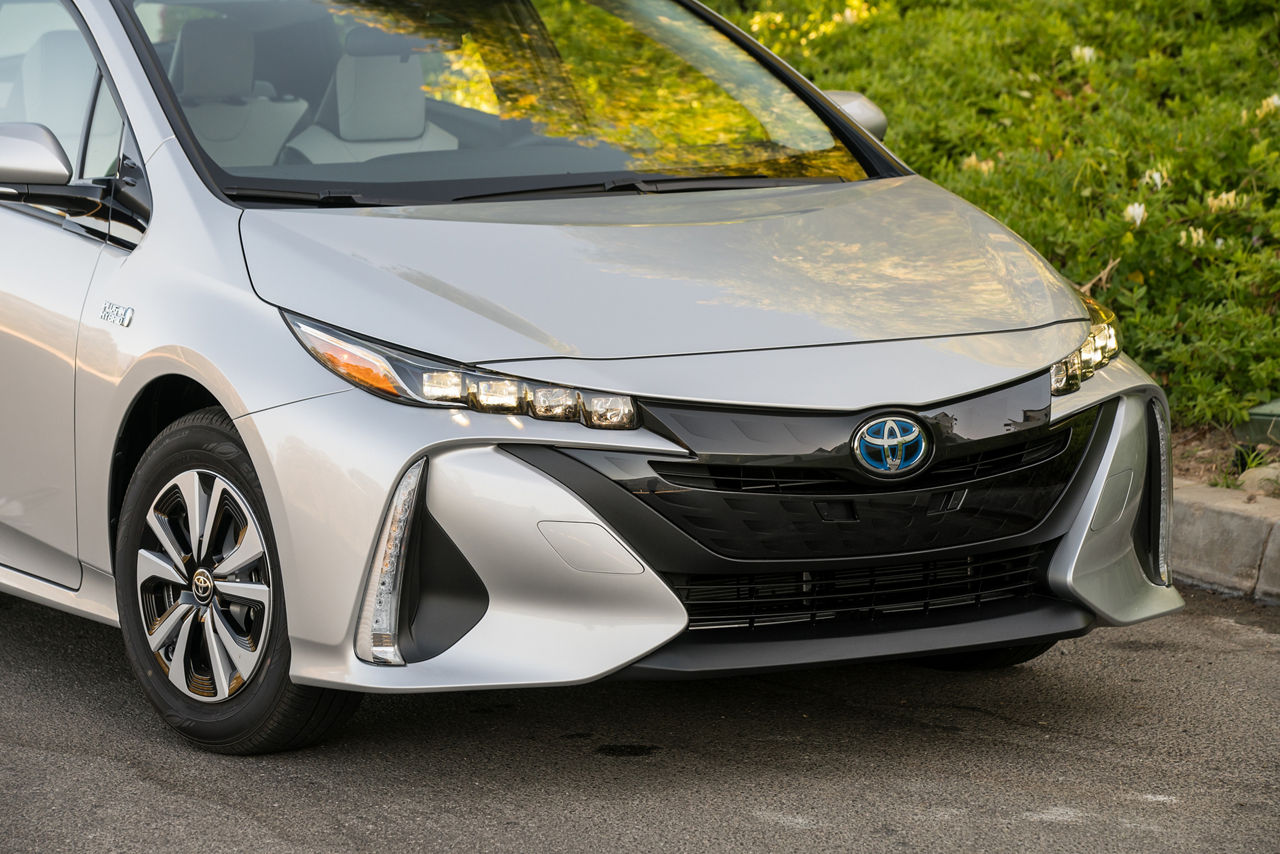 2017 Toyota Prius Prime Premium 024