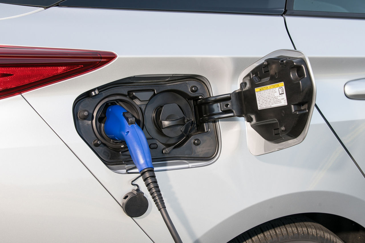 2017 Toyota Prius Prime Premium 025