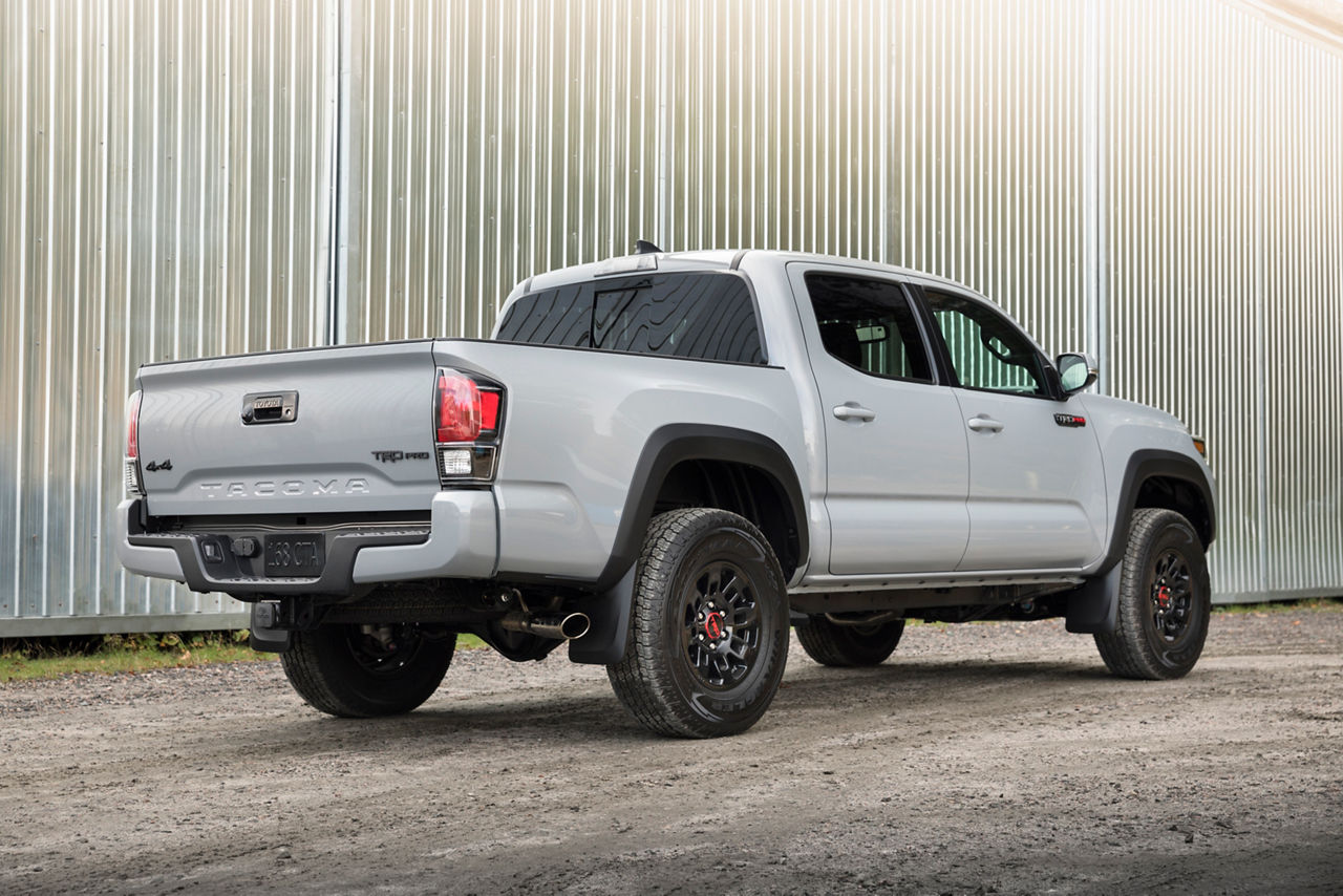 2017_Toyota_Tacoma_TRD_Pro-15