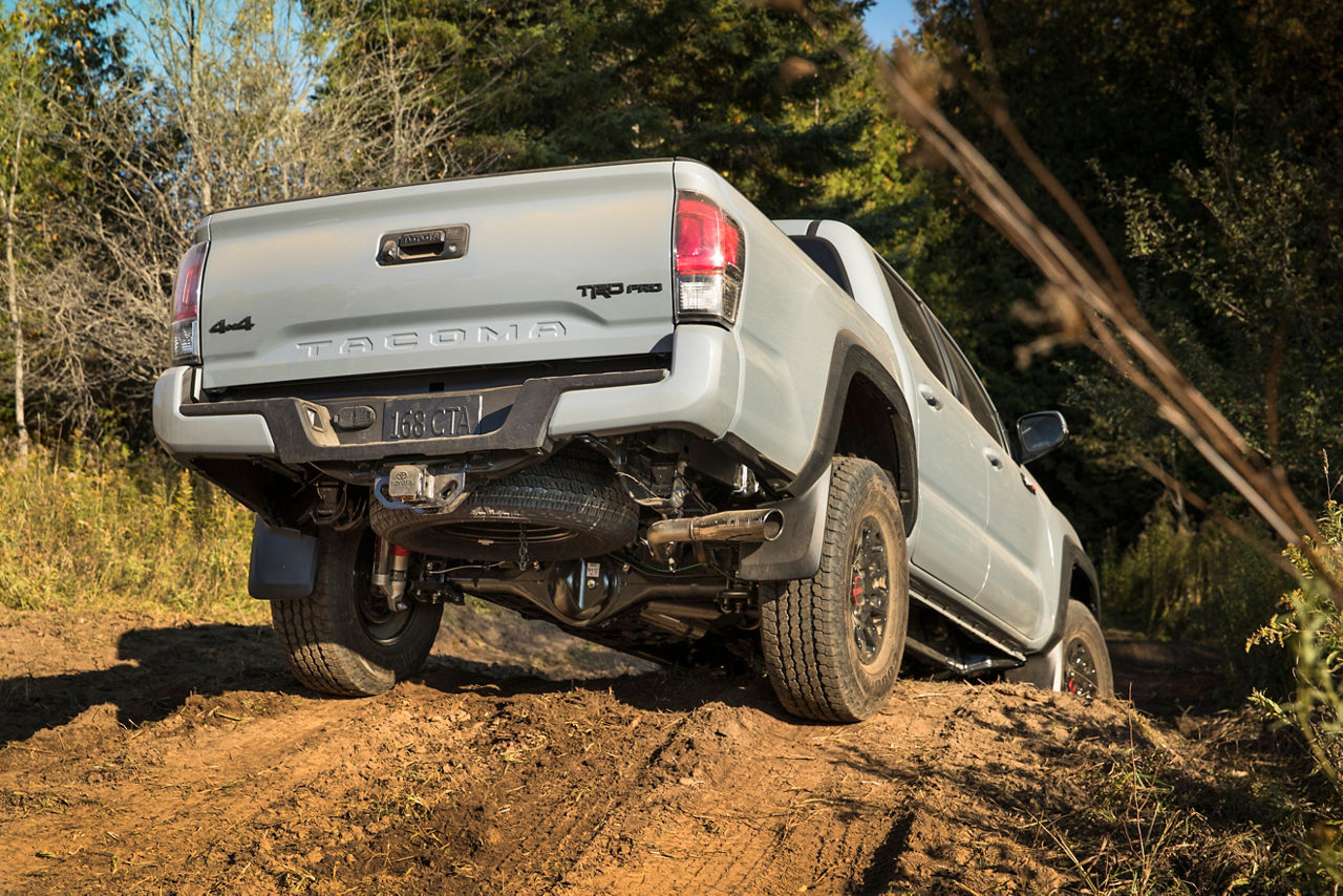 2017_Toyota_Tacoma_TRD_Pro-24