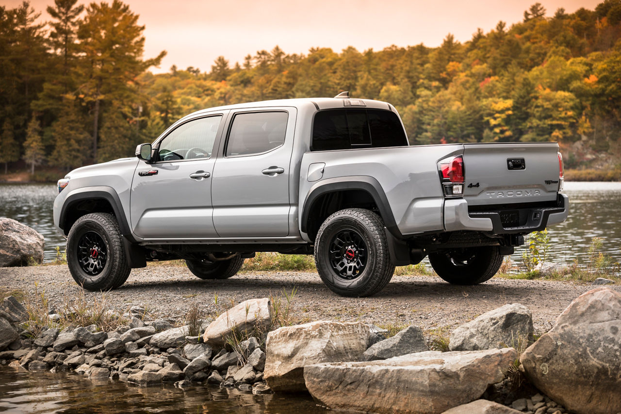 2017_Toyota_Tacoma_TRD_Pro-8