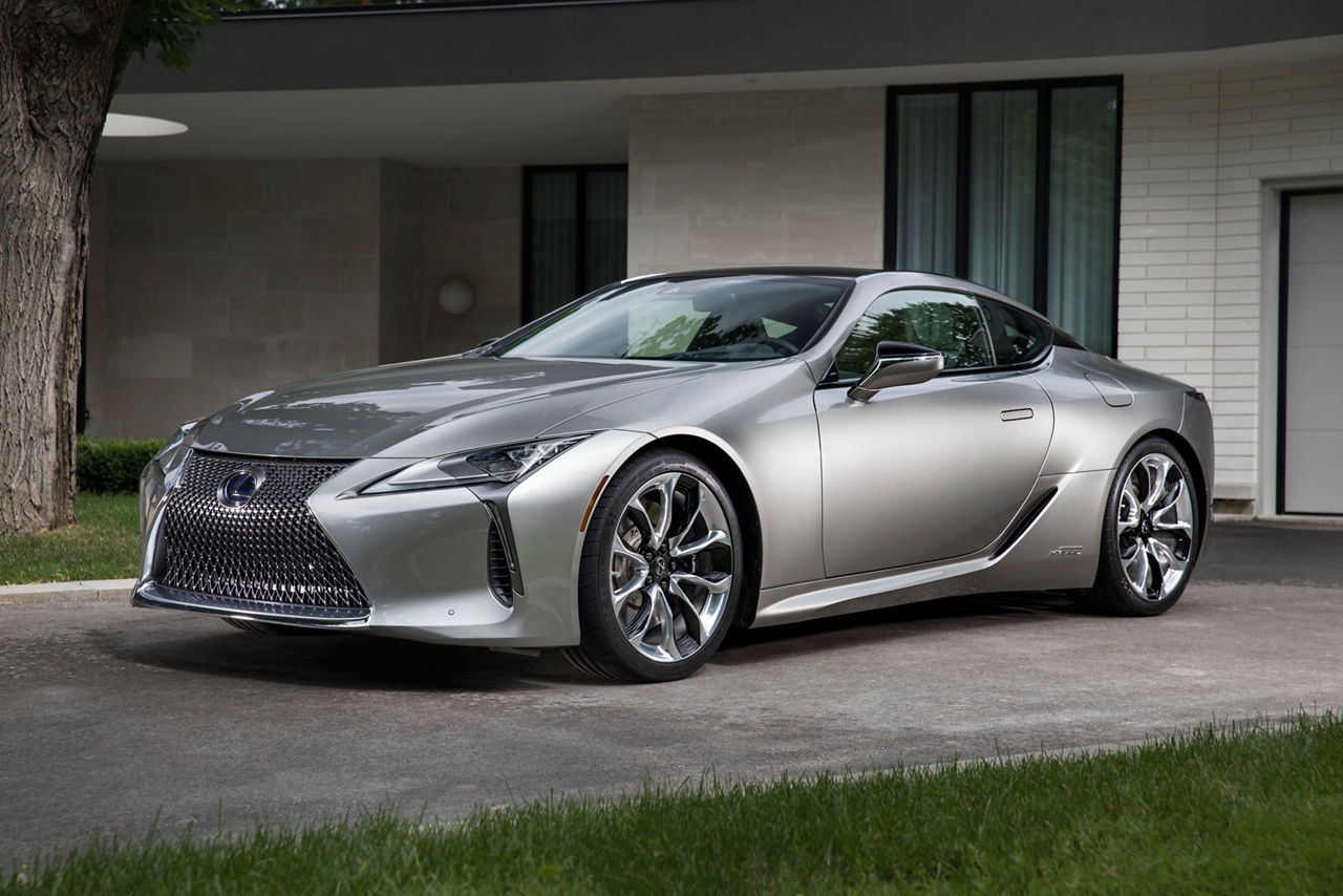 2018 Lexus LC 500h (Canadian specs)