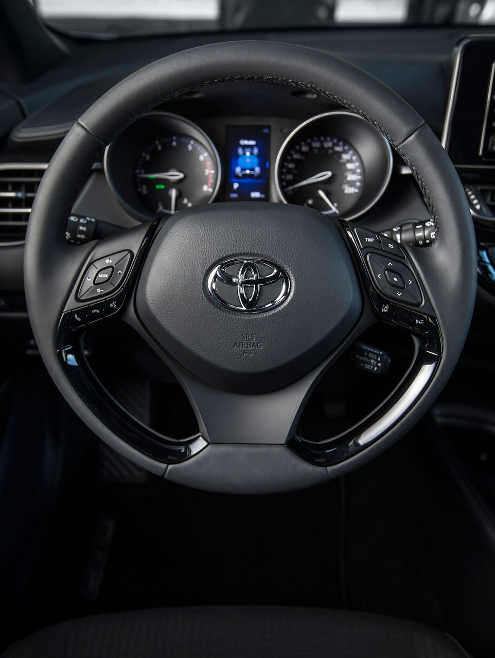 2018_Toyota_C-HR-37