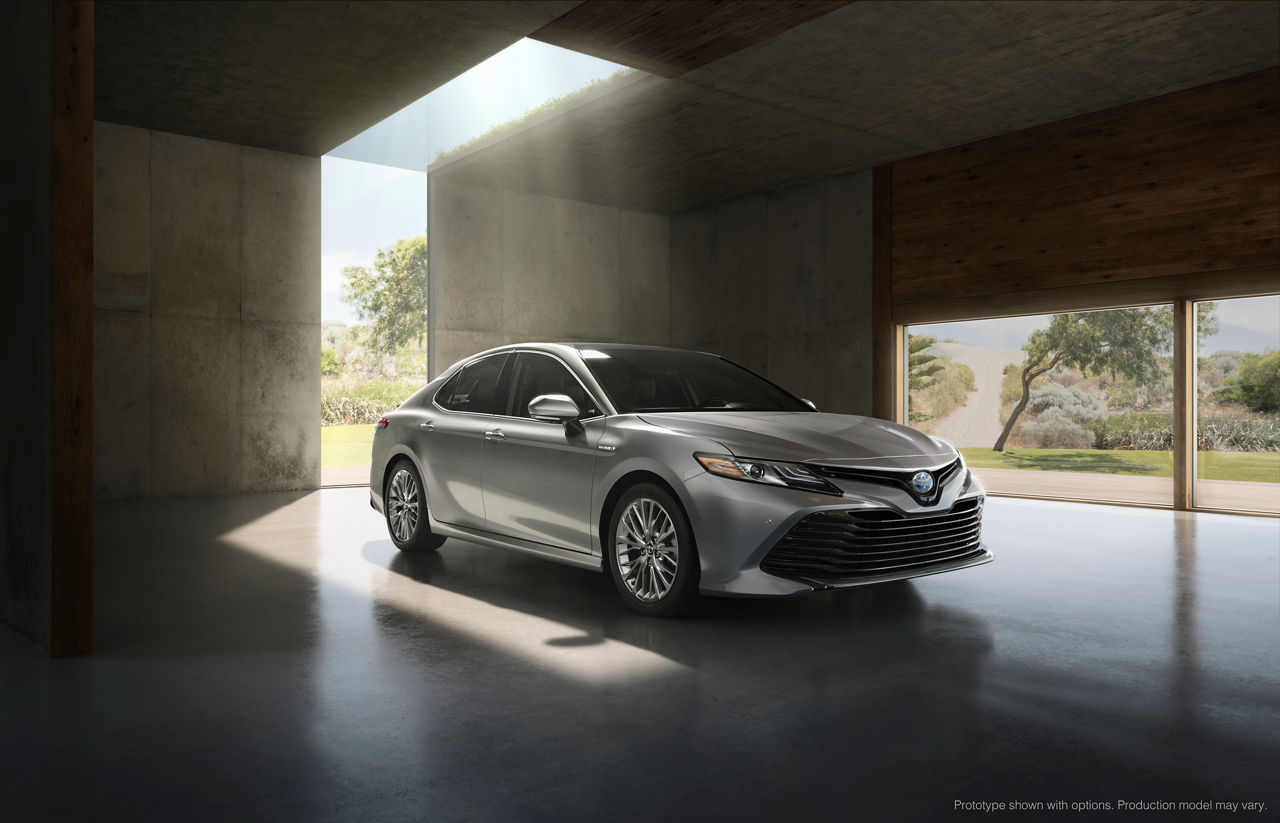 2018_Toyota_Camry_09