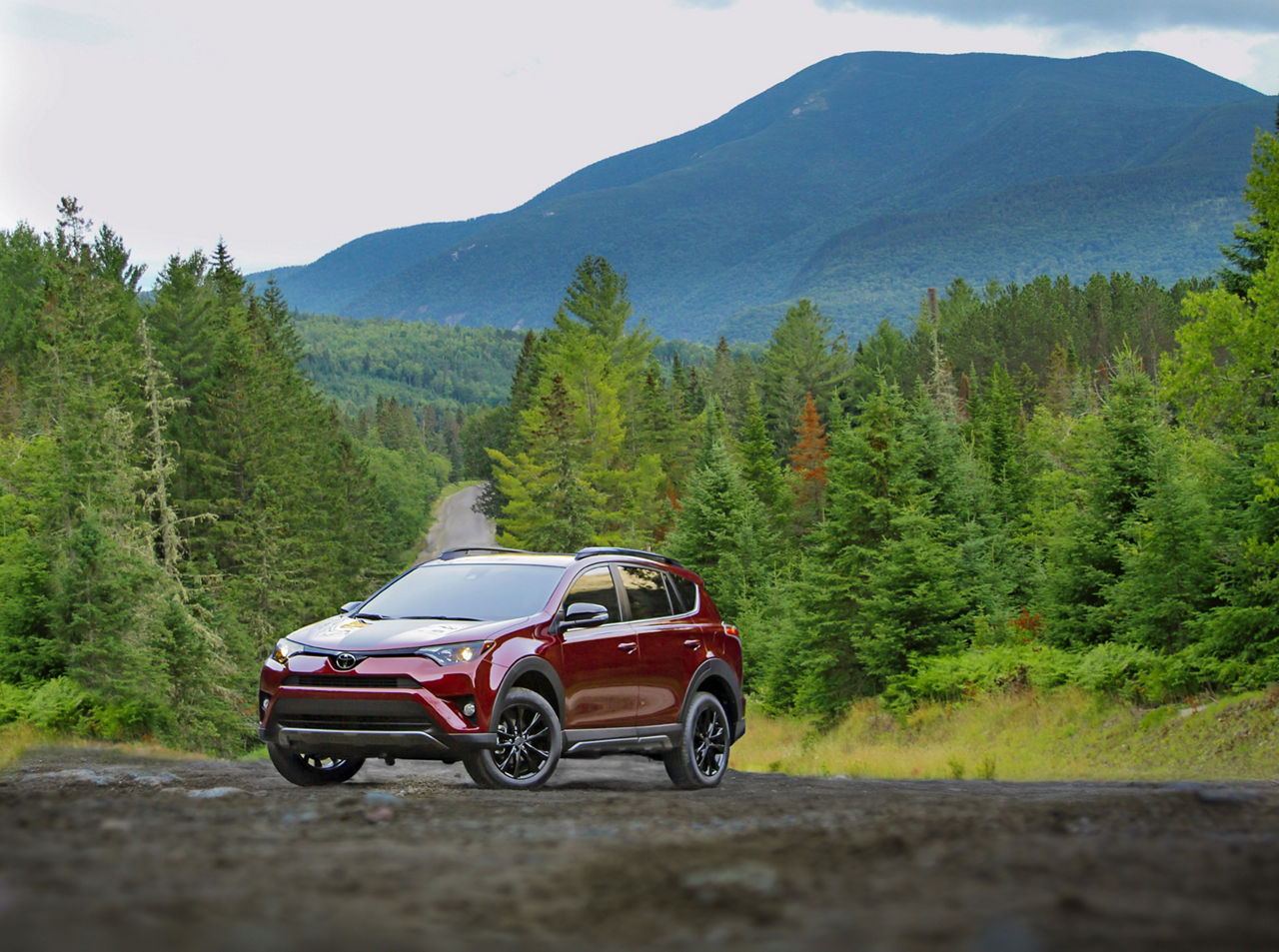 2018_Toyota_RAV4_Adventure_01_A879B9D33D56BE4D4E54FA7D4CC76BFA97D5CD4D