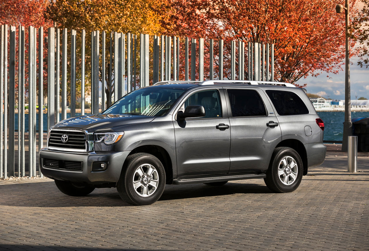 2018_Toyota_Sequoia-6