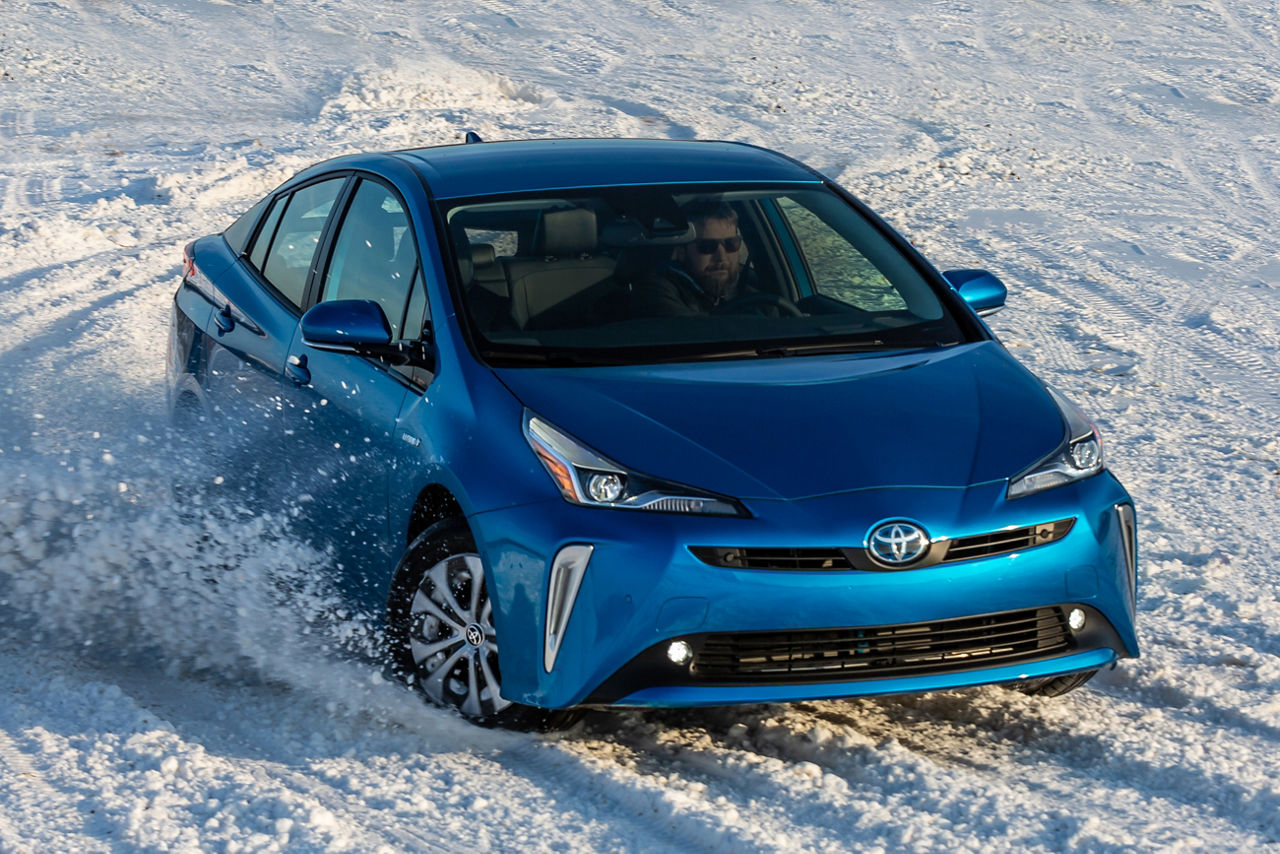 2019 Prius XLE AWD-e Blue 01