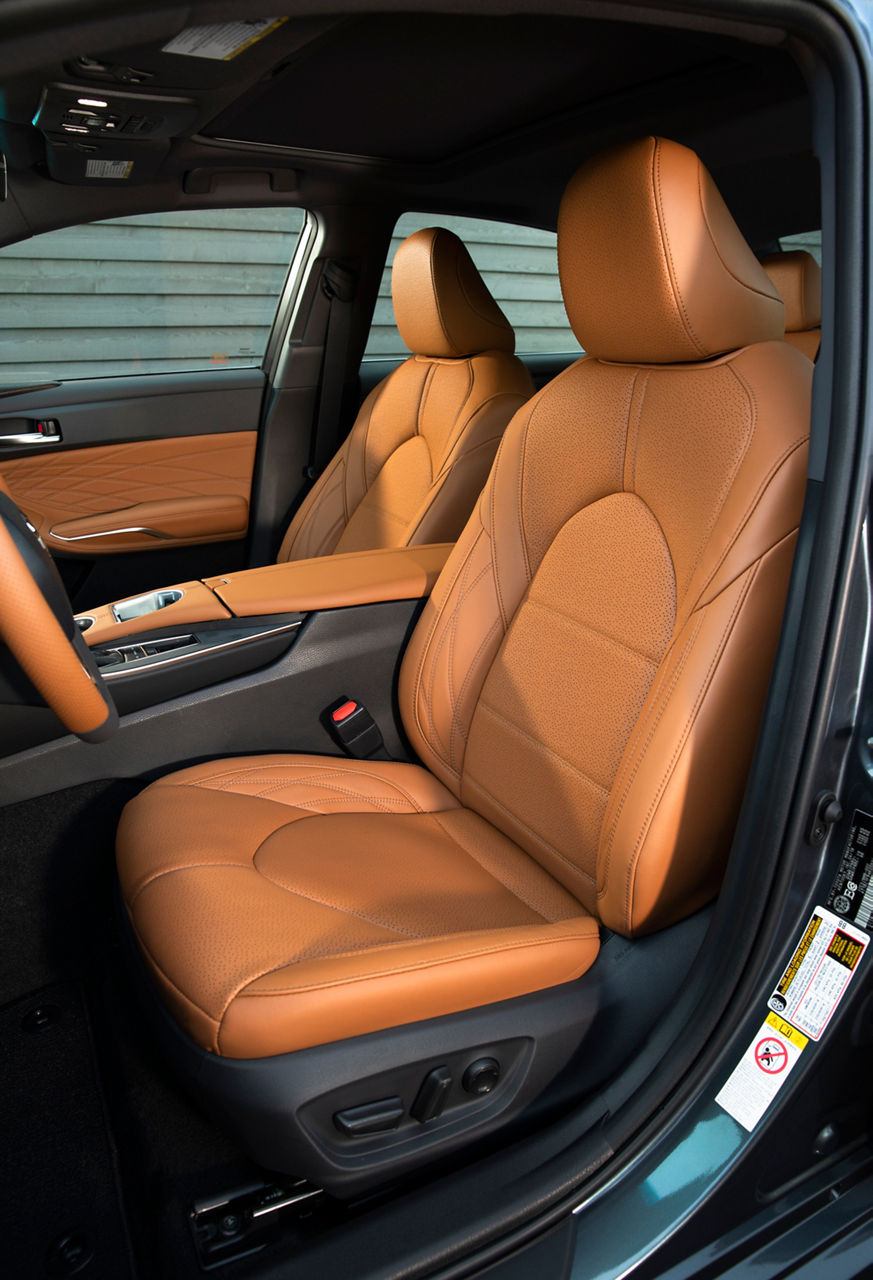 2019 Toyota Avalon Limited 06