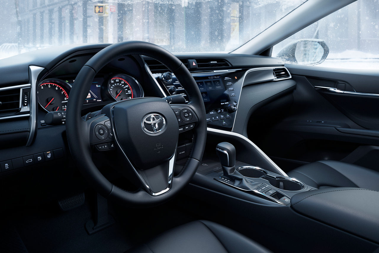 2020_Camry_AWD_Interior_01
