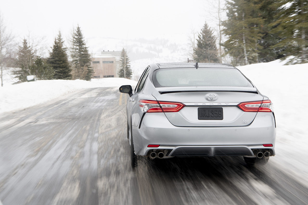 2020_Camry_XSE_AWD_Celestite-Silver_Midnight-Black-Metallic-Roof_008-scaled