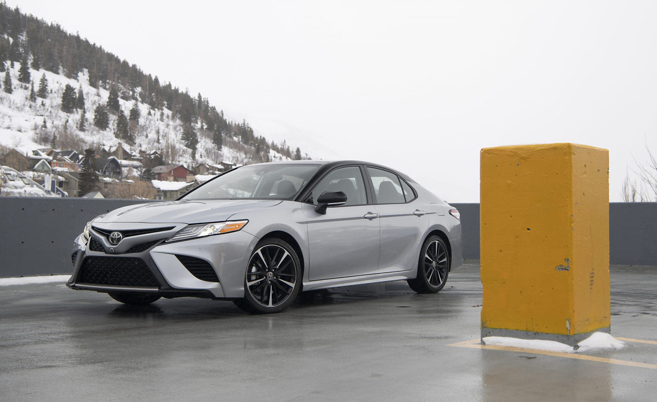 2020_Camry_XSE_AWD_Celestite-Silver_Midnight-Black-Metallic-Roof_018-scaled