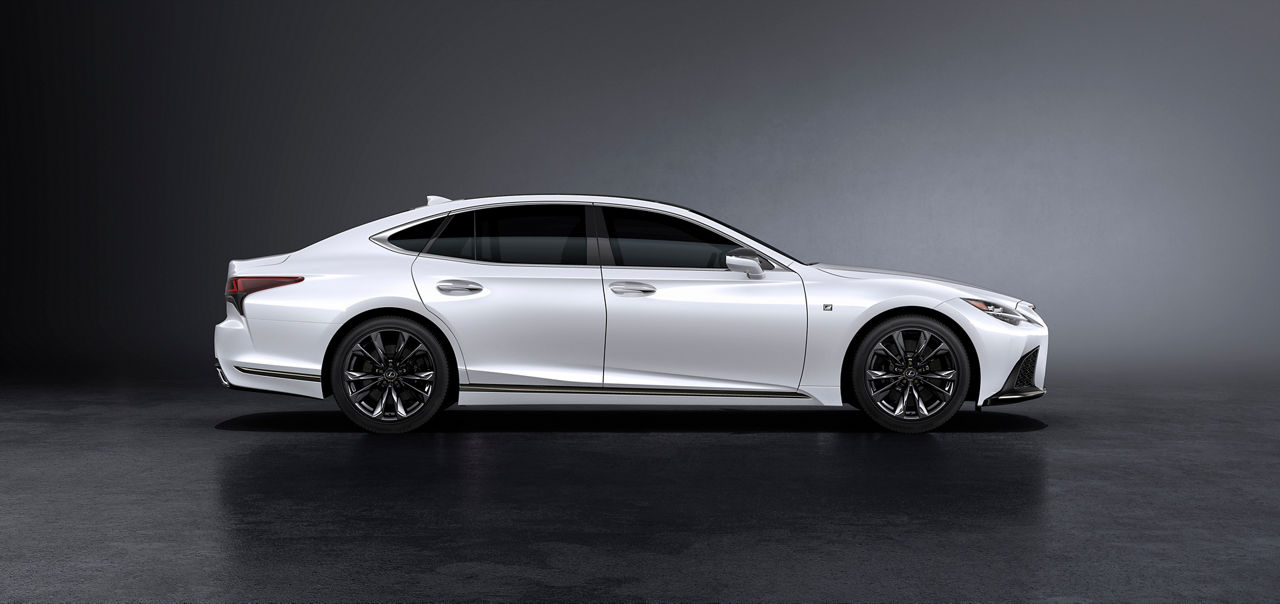 EXPERIENCE THE PINACLE OF LUXURY: THE 2023 LEXUS LS FLAGSHIP SEDAN