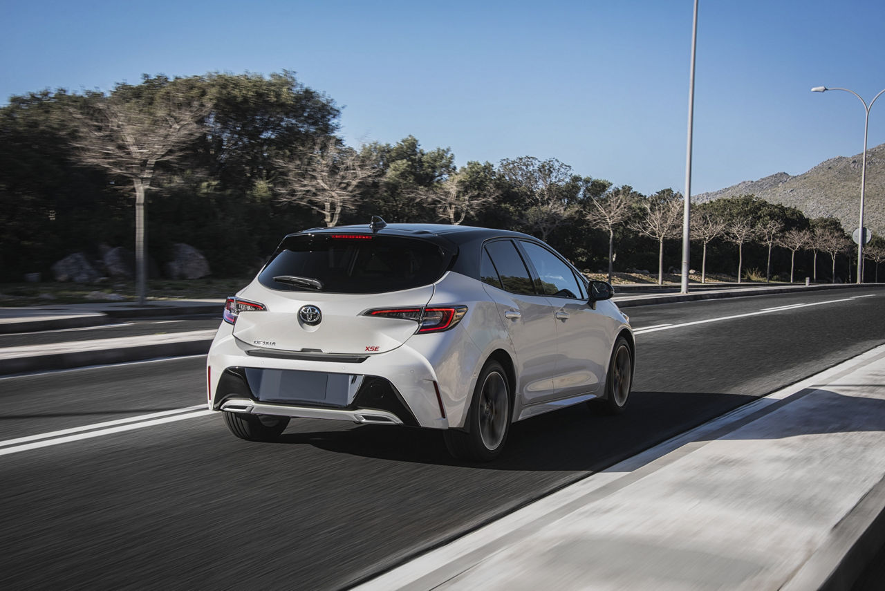 2021-Toyota-Corolla-Hatchback.jpg