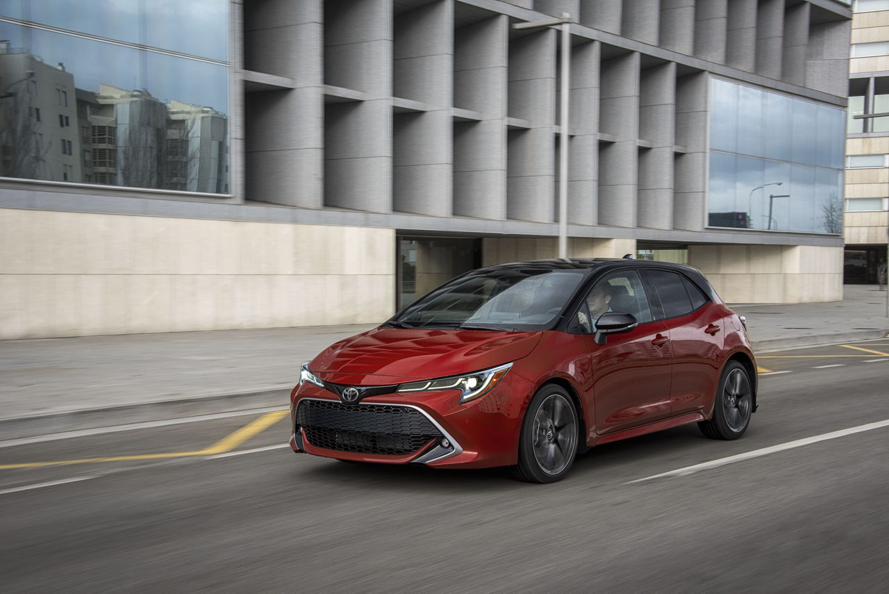 2021-Toyota-Corolla-Hatchback-Exterior-Overview-1