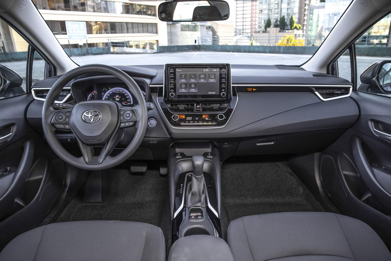 2021-Toyota-Corolla-Sedan-Interior.jpg