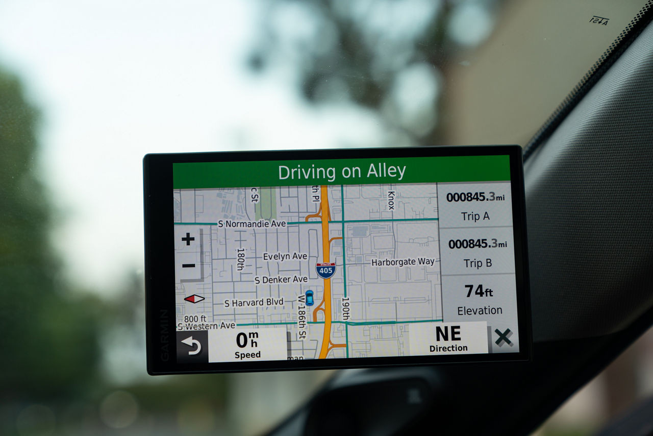 【Mirai☆ 】 Toyota Mirai Delivers Hydrogen Fuel Luxe for $7K