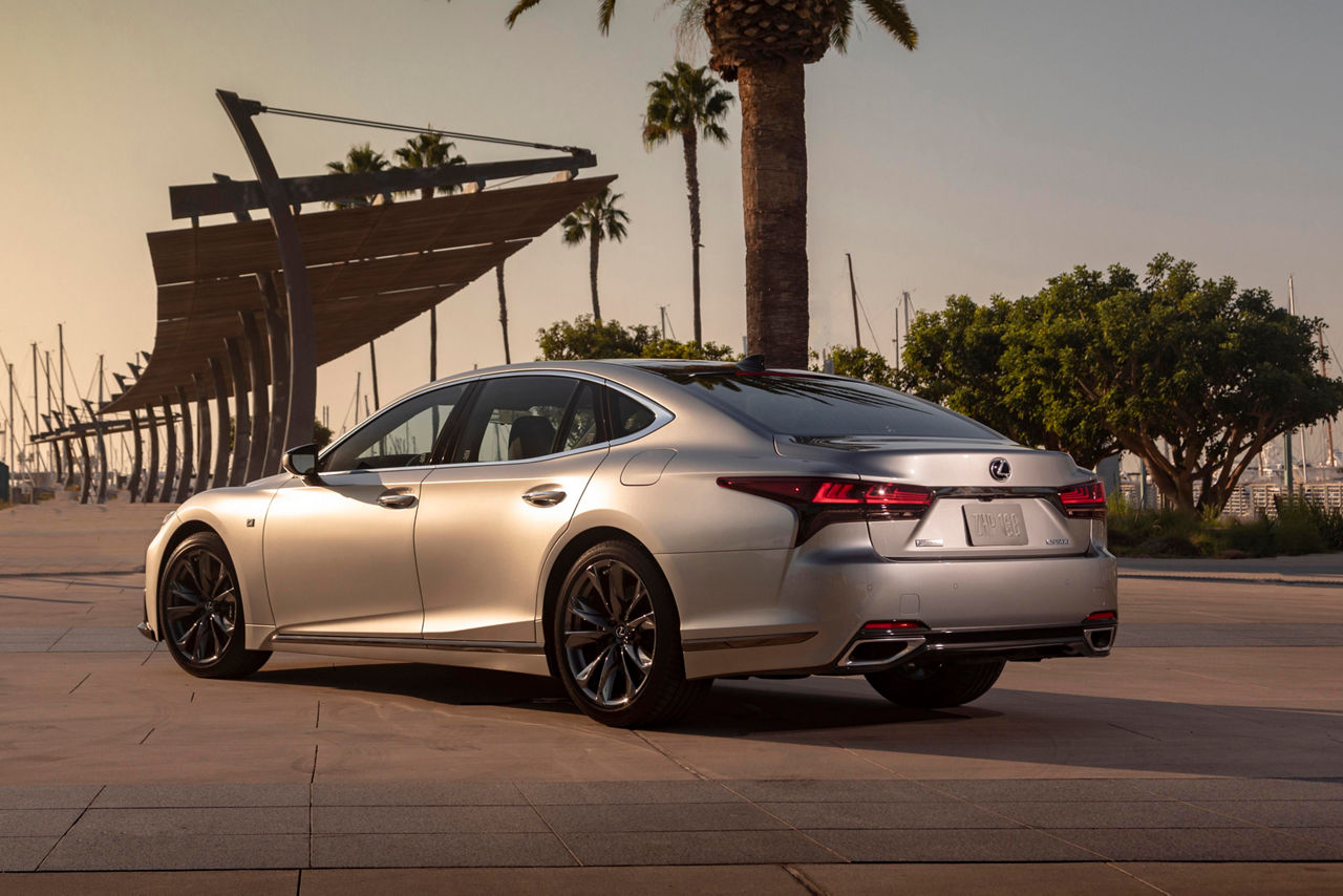 2021 Lexus LS 500 F Sport Atomic Silver 007