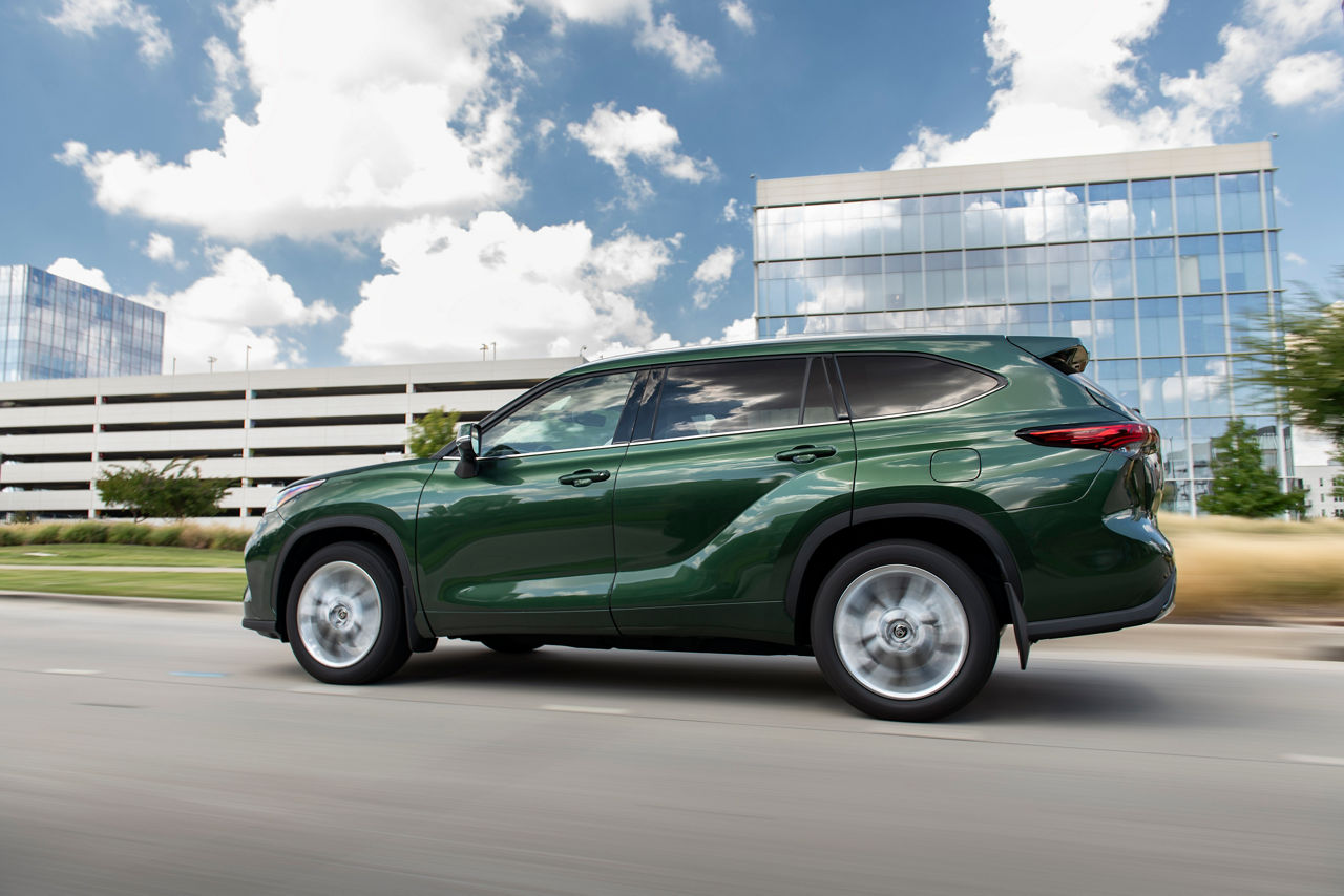 2023_Highlander_Turbo_Limited_CypressGreen_027