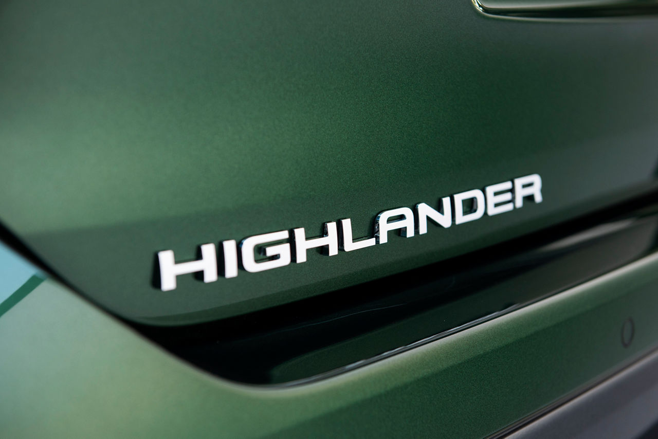 2023_Highlander_Turbo_Limited_CypressGreen_049