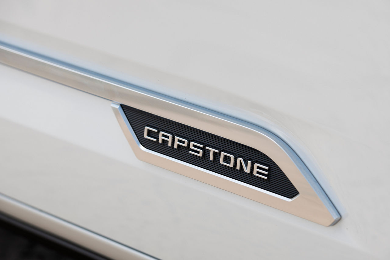 2023_Sequoia_Capstone_WindChillPearl_014